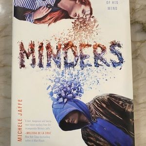 Book : Minders by Michelle Jade